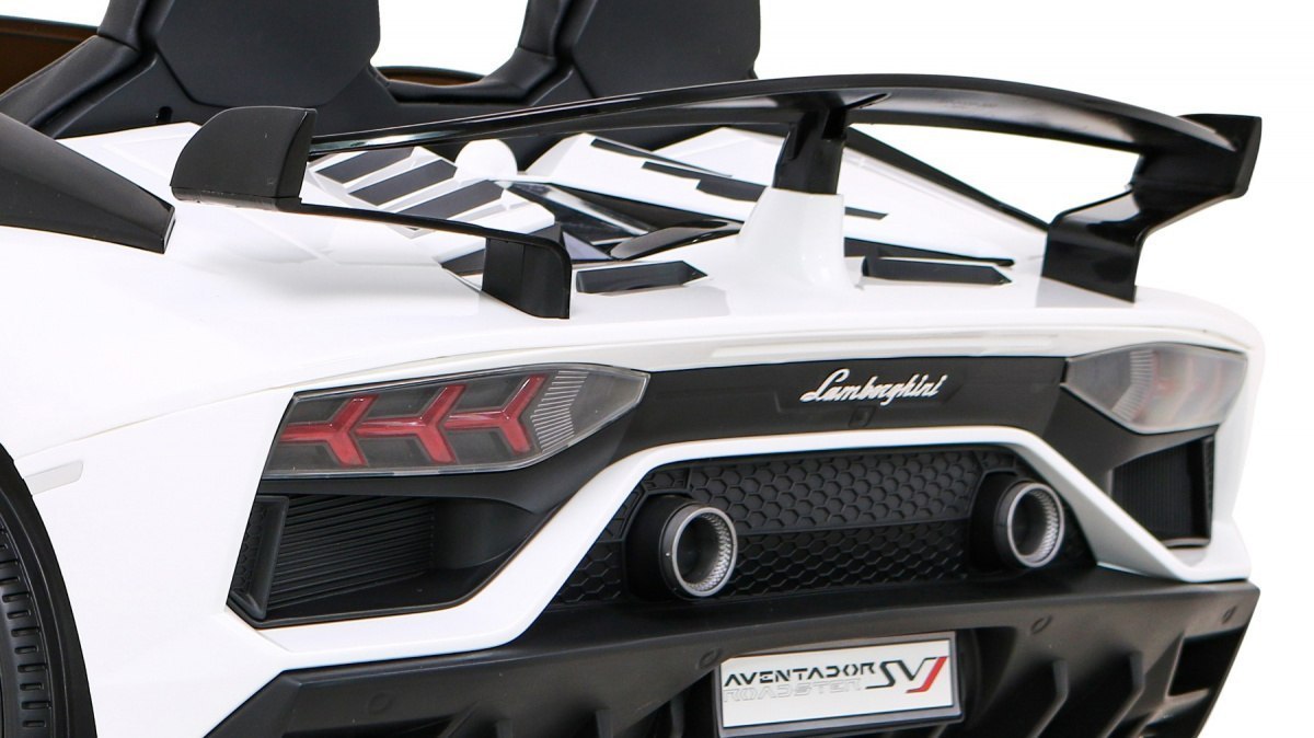 Pojazd Auto na akumulator Lamborghini Aventador SVJ DRIFT Biały