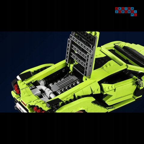 KLOCKI AUTO TECHNIC POJAZD WŁOSKI BULL SAI 1168 el. MOULD KING 10011