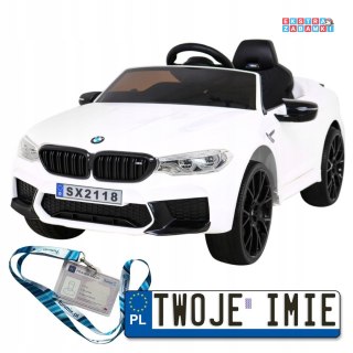 Białe BMW M5 na akumulator - 2x45W, 24V/7Ah, LED, pasy, pilot - [SX2118]