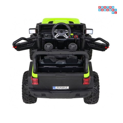 Master Of Terain Auto 4x35W Pojazd na akumulator ekoskóra EVA MP3