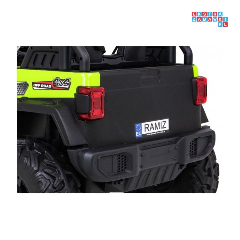 Master Of Terain Auto 4x35W Pojazd na akumulator ekoskóra EVA MP3