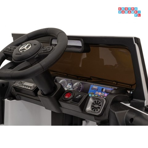 [BBH-0002] Mercedes AMG G63 na akumulator 2x25W 12V/4.5Ah Pilot MP3 LED Wolny Start EVA - biały