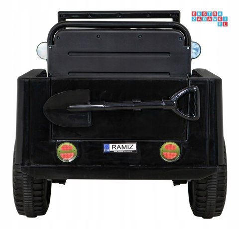 Pojazd Wojskowy Retro z napędem 4X4 na Pilota 2 Bagażniki Wolny Start MP3 LED