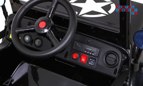 Pojazd Wojskowy Retro z napędem 4X4 na Pilota 2 Bagażniki Wolny Start MP3 LED