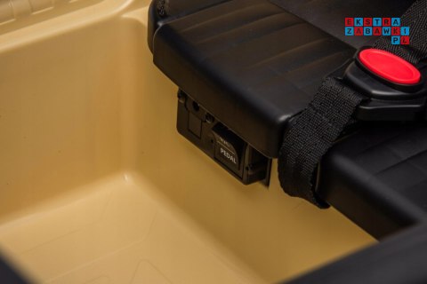 [JJ2099] Toyota FJ Cruiser z napędem 4x4 (2x15W 2x30W) 12V/7Ah koła EVA, pilot, LED