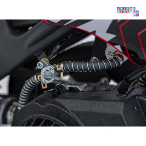 [DB701SE] Motocykl Spalinowy 49CC STORM Motor jednocylindrowy dwusuwowy