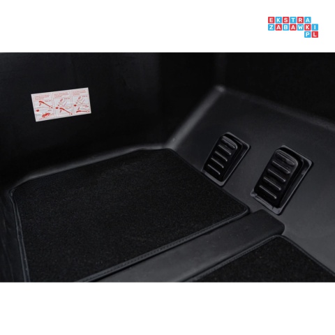 [A1000] Mercedes Benz MAYBACH G650 auto na akumulator 4x200W 24V/14Ah ekoskóra pompowane koła dotykowy panel