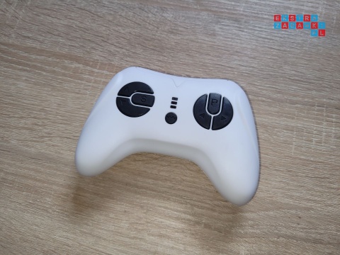 Uniwersalny pilot do autkek na akumulator