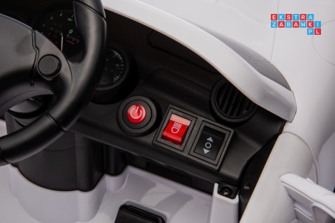 [BRD-2188] RUF CTR3 auto na akumulator 2x35W 12V/9Ah ekoskóra EVA