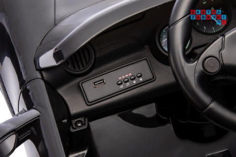 [BRD-2188] RUF CTR3 auto na akumulator 2x35W 12V/9Ah ekoskóra EVA