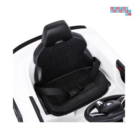[SX2118] BMW M5 z funkcją DRIFT na akumulator 24V/7Ah pilot, siedzenie z PU, LED - biały