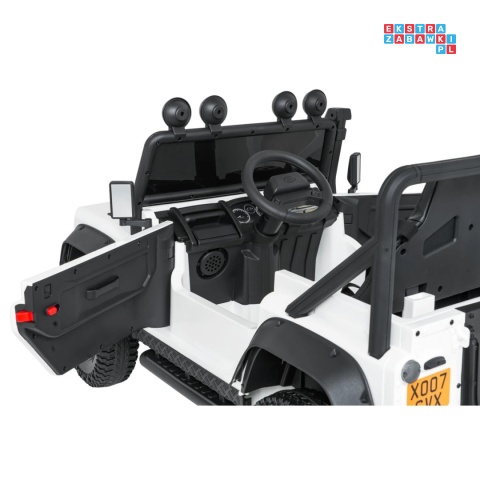 [QLS-8605] Land Rover Defender 110 SVX Concept na akumulator 2x100W 24V/7Ah EVA bluetooth ekoskóra - biały