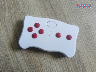 Uniwersalny pilot do autkek na akumulator