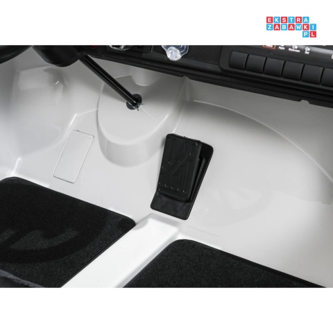 [DK-P911.STRONG] Auto Porsche 911 GT3 na akumulator 2x280W 24V/10Ah Ciche silniki Bluetooth pilot - biały