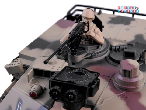 [RC0252 MO] Duży zdalnie sterowany czołg US M1A2 na pilota strzela 1:18