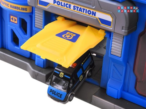 [ZA4361] Mega garaż 2w1 policja straż winda walizka