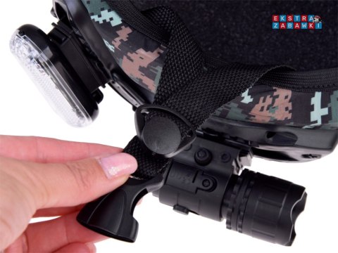 [ZA5310] Zestaw dla żołnierza hełm lornetka laser lampka walkie talkie moro