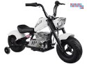 [PA0318] Motocykl Chopper na akumulator 24V/14Ah max 80kg manetka pompowane koła ekoskóra świecące cylindry - biały