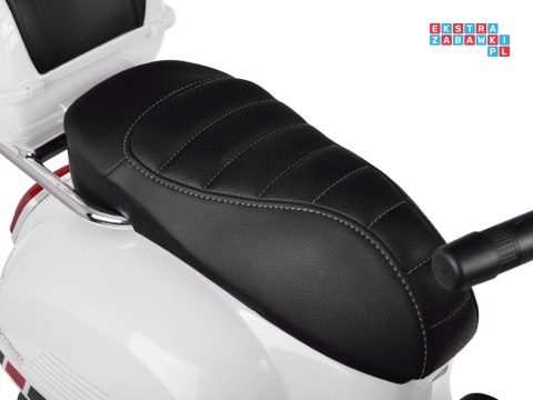 [PA0333] Skuter elektryczny VESPA GTS Super na akumulator 2x30W 12V/4.5Ah ekoskóra LED panel muzyczny - biały