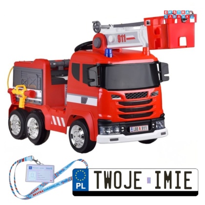 Czerwony wóz strażacki na akumulator - 2x45W, 12V/10Ah, sikawka, bujanie - [PA0316]