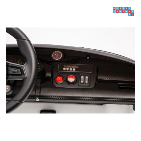 [BDM0988] Porsche Taycan Turbo S na akumulator 2x45W 12V/7Ah ekoskóra Bluetooth i pilot - biały