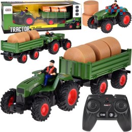 Sterowany Traktor na pilota z przyczepą + bale siana traktorzysta RC0717