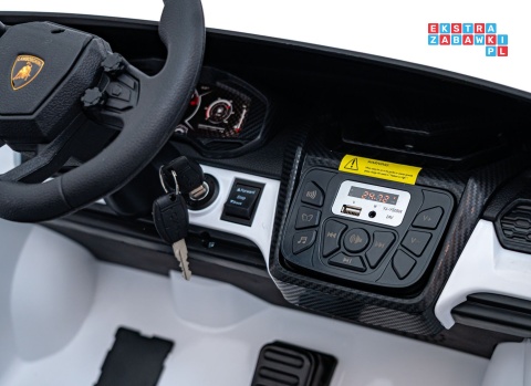 [A500] Lamborghini Revuelto XL dwuosobowe na akumulator 4x200W 24V/7Ah EVA Bluetooth ekoskóra pilot - biały