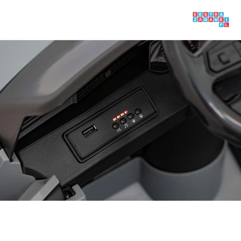 [BRD-2168] Audi SQ8 na akumulator 2x35W 12V/9Ah ekoskóra EVA bluetooth - szary