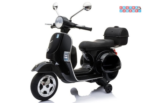 Czarny Skuter Vespa na akumulator - 2x45W, 12V/4.5Ah, EVA, LED, ekoskóra, panel audio - [3914]