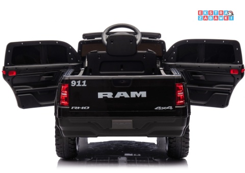 Czarny Policyjny Dodge Ram ZB618P na akumulator - 4x45W, 12V/10Ah, EVA, LED, ekoskóra, Bluetooth, pilot - [20907]