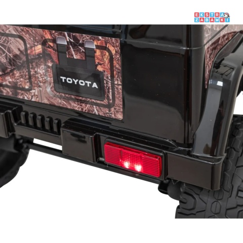 [JJ2099] Toyota FJ Cruiser na akumulator 4x4 (2x15W 2x30W) 12V/7Ah koła EVA pilot LED - czarny / moro