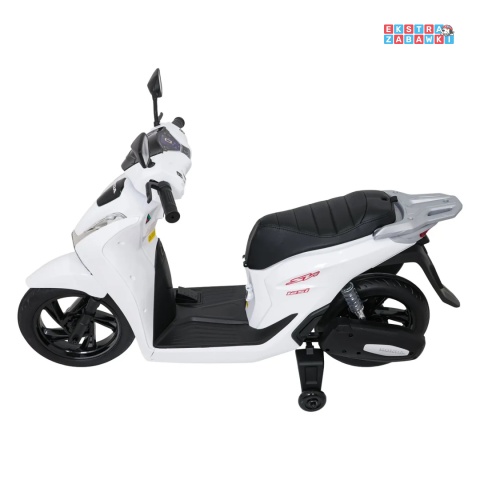 Biały skuter HONDA SH125I na akumulator - 1x35W, 12V/7Ah, EVA, ekoskóra, LED, Bluetooth, boczne kółka - [A9907]