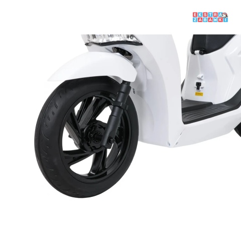 Biały skuter HONDA SH125I na akumulator - 1x35W, 12V/7Ah, EVA, ekoskóra, LED, Bluetooth, boczne kółka - [A9907]