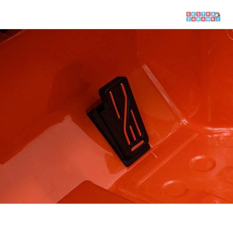Jeep Wrangler Rubicon na akumulator - pomarańczowy, 4x45W, 12V/10Ah, EVA, pilot, LED, MP3, BT - [JWR555]