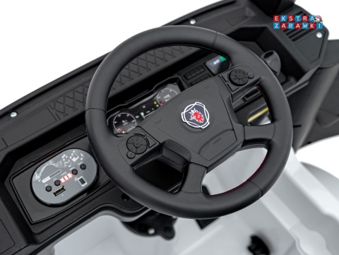 Biały TIR Scania R-Serie na akumulator - 4x35W 24V/7Ah, EVA, Bluetooth, ekoskóra - [HL698]