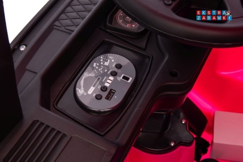 Różowa Scania 500R HL698 na akumulator - 4x45W 24V/7Ah, EVA, pilot, LED, Bluetooth, automatyczny hamulec [20638]