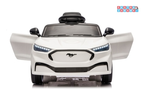 Biały Ford Mustang Mach-E na akumulator - 2x45W 24V/5Ah, EVA, LED, Bluetooth, ekoskóra, pilot [27657]