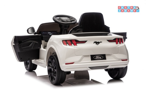 Biały Ford Mustang Mach-E na akumulator - 2x45W 24V/5Ah, EVA, LED, Bluetooth, ekoskóra, pilot [27657]