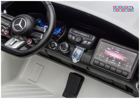 Biały Mercedes GT63 AMG DK-GT63 na akumulator - 4x200W 24V/14Ah, ekran LCD, BT, EVA, LED, ekoskóra, pilot [29022]
