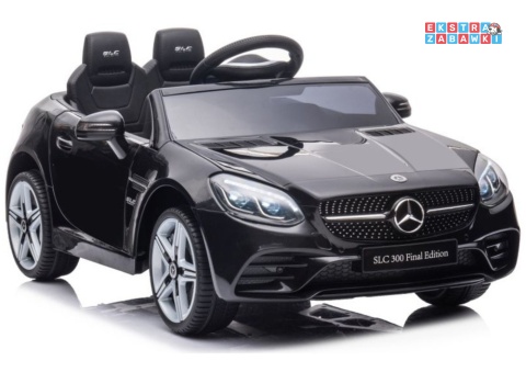Czarny Mercedes SLC 300 na akumulator - 2x45W 12V/4.5Ah, EVA, LED, pilot, panel audio, hamulec automatyczny [9129]