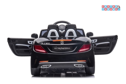 Czarny Mercedes SLC 300 na akumulator - 2x45W 12V/4.5Ah, EVA, LED, pilot, panel audio, hamulec automatyczny [9129]