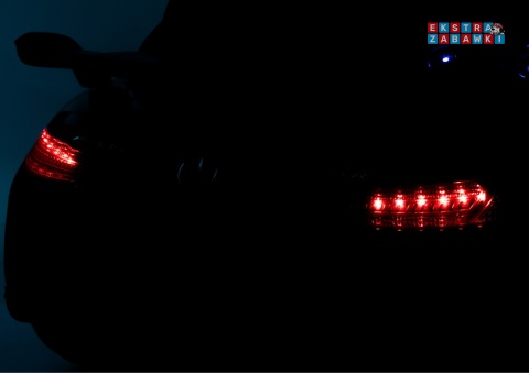 Czarny Mercedes GTR na akumulator - 2x45W 12V/4.5Ah, EVA, ekoskóra, LED, pilot, automatyczny hamulec [25076]