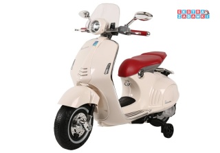 Beżowy Skuter Vespa GTS 300 na akumulator - 2x45W 6V 4.5Ah, ekoskóra, LED, panel muzyczny, automatyczny hamulec - [5354]