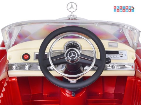 Czerwony Mercedes 300s lakierowana karoseria na akumulator - 2x35W 12V/7Ah, EVA, ekoskóra, BT, światła, pilot [PA0082]