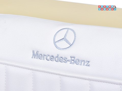 Czerwony Mercedes 300s lakierowana karoseria na akumulator - 2x35W 12V/7Ah, EVA, ekoskóra, BT, światła, pilot [PA0082]