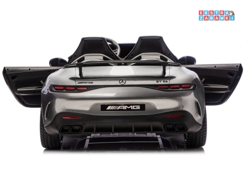 Szary Mercedes GT63 AMG DKGT63 z wyciszonymi silnikami na akumulator - 4x200W 24V/14Ah, ekran LCD, EVA, LED, ekoskóra [29031]