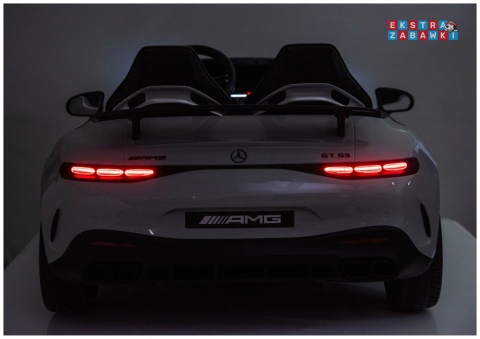 Jasno szary lakierowany Mercedes GT63 AMG DK-GT63 na akumulator - 4x200W 24V/14Ah, ekran LCD, BT, EVA, ekoskóra, pilot [29090]