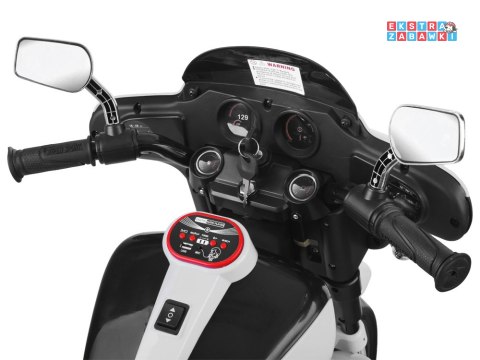 Motorek Chopper trójkołowy na akumulator - biały, 2x45W 12V/4.5Ah, kluczyki, EVA, panel muzyczny [PA0254]