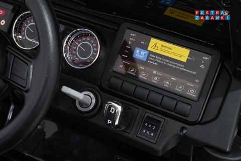 Czarny Jeep Wrangler Rubicon LIFT modelu JWR555 na akumulator - 4x200W 24V/7Ah, ekoskóra, EVA, Bluetooth, pilot [JWR556]
