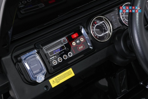 Czarny Jeep Wrangler Rubicon LIFT modelu JWR555 na akumulator - 4x200W 24V/7Ah, ekoskóra, EVA, Bluetooth, pilot [JWR556]
